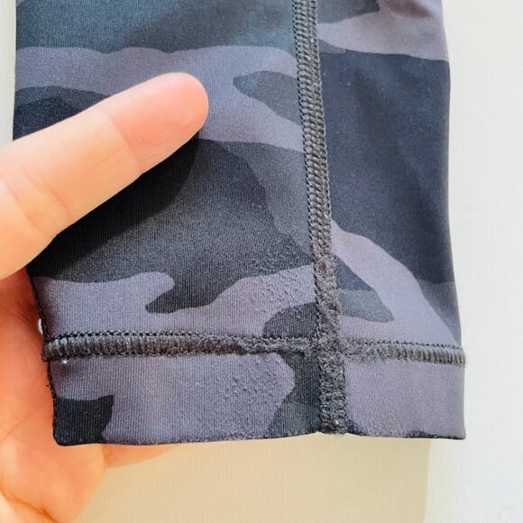 Athleta Ultimate Camo 7/8 Legging Tight Running Athletic Active Outdoor Pockets - Picture 7 of 9